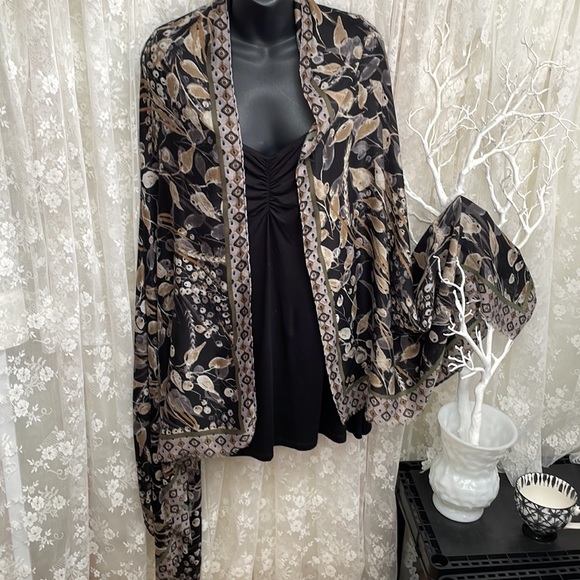 Softest Draped NWT Scarf Grey Black Floral Brown & Cream - Picture 8 of 8
